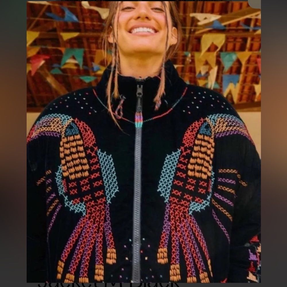 FARM Rio Multicolor Embroidered Jacket - Picture 4 of 10